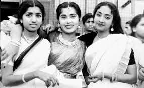 Lata with Meena Kapoor and Geeta Dutt