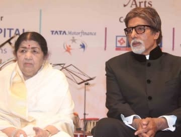 Lata with Amitabh Bachchan