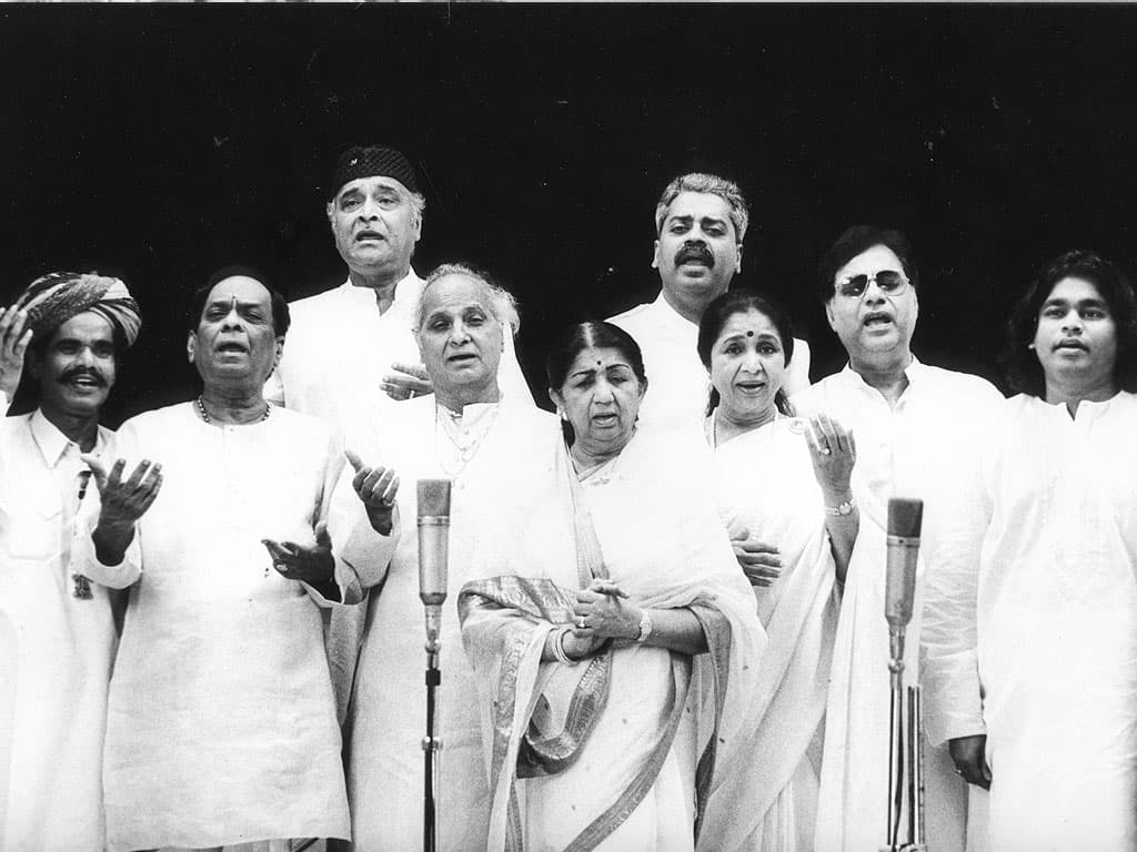 Lata with Balmurali Krisha, Bhupen Hazarika, Pt.Jasraj, Hariharan, Asha, Jagjit Singh and A.R. Rahman