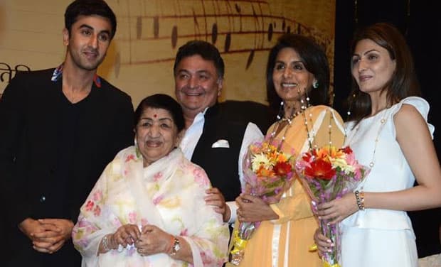 Lata with Kapoors-Ranbir, Rishi, Neetu and Riddhima