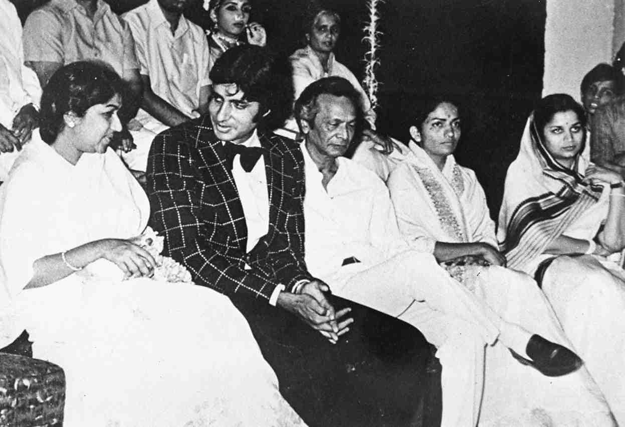 Lata with Amitabh Bachchan and Nausahd