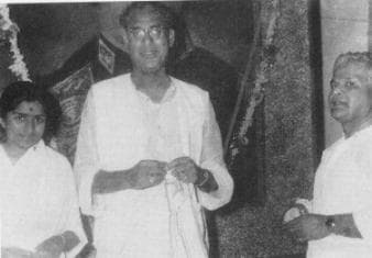 Lata with Ustad Amir Khan and Vasant Desai